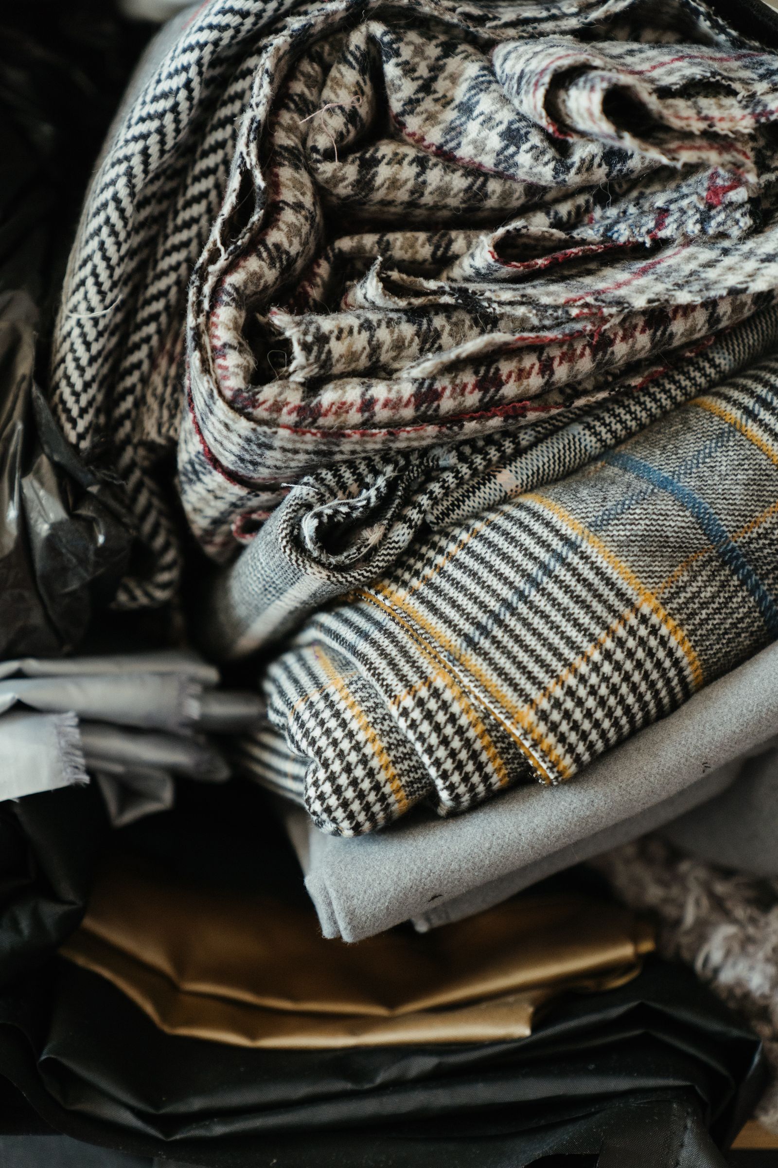 Hochwertige Woll- und Tweedstoffe